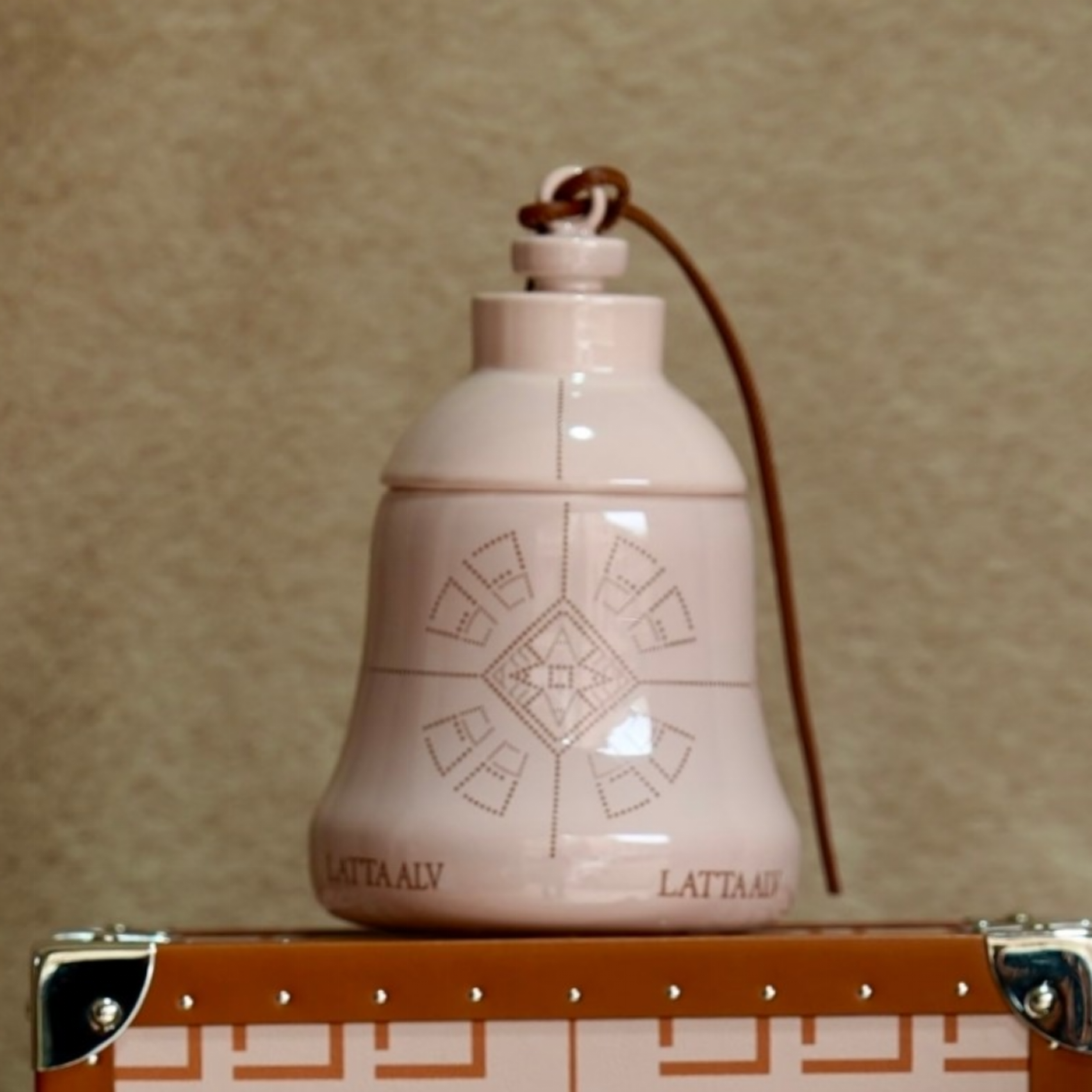 LATTA ALV Bone China Mug